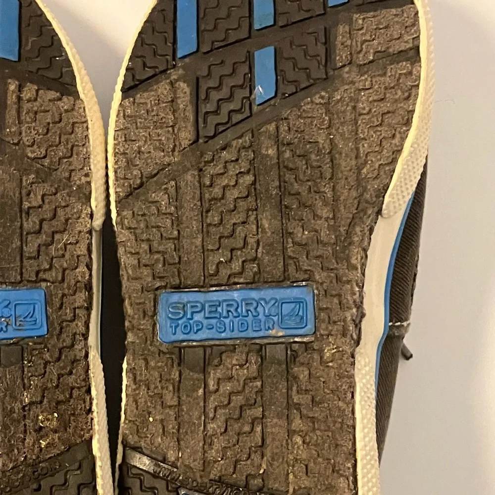 Sperry boys boat shoes size 8.5 Halyard